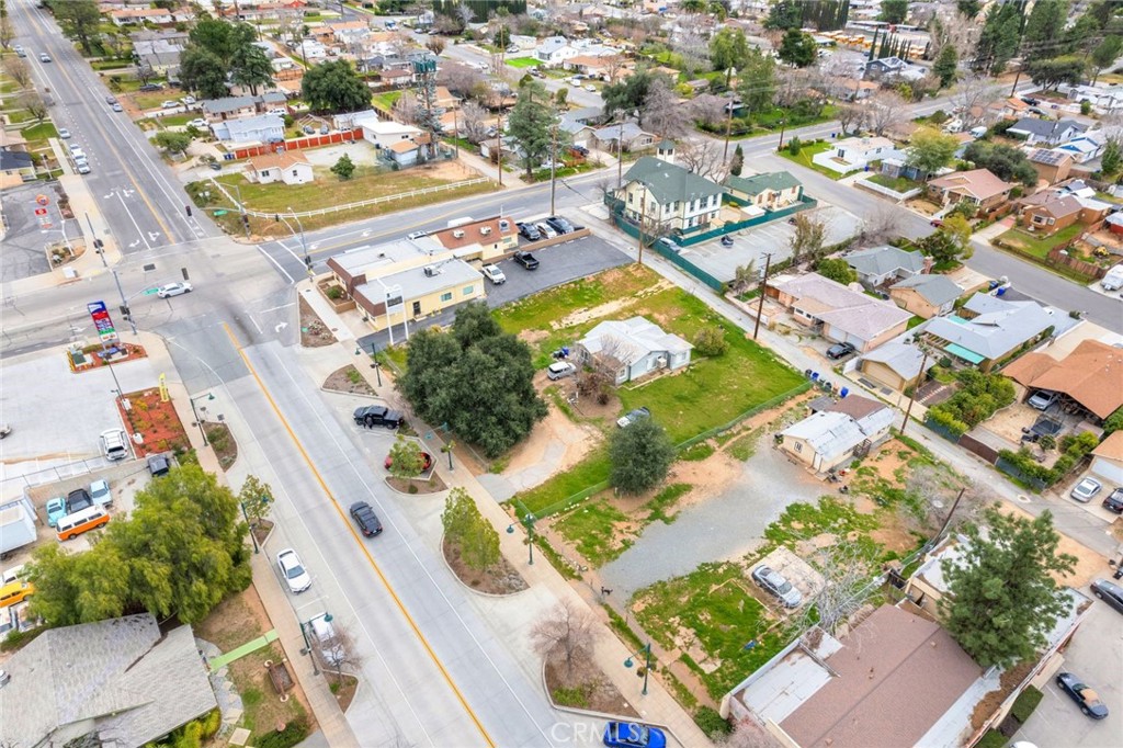 35261 Yucaipa Boulevard Property Photo 12