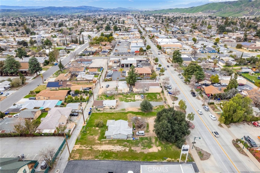 35261 Yucaipa Boulevard Property Photo 16