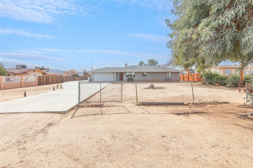 17733 Fresno Street Property Photo 5