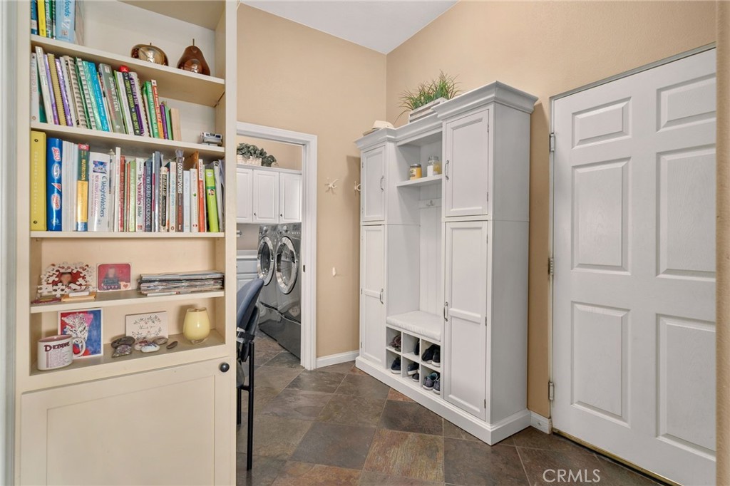 31027 E Sunset Drive N Property Photo 24