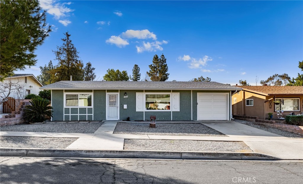 11979 Peach Tree Road Property Photo 2
