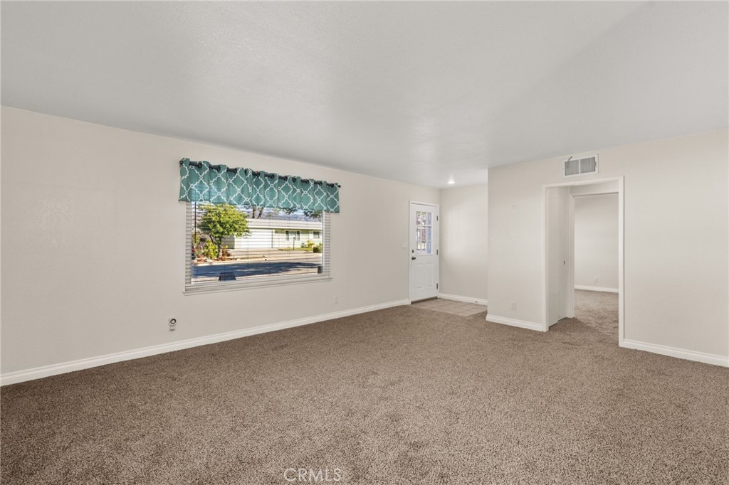 11979 Peach Tree Road Property Photo 6