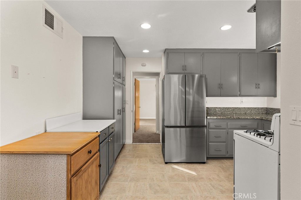 11979 Peach Tree Road Property Photo 12