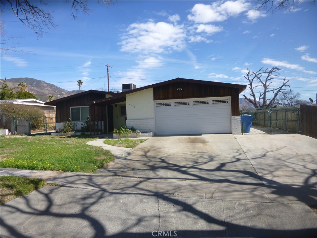 5257 Carlton Street Property Photo 1