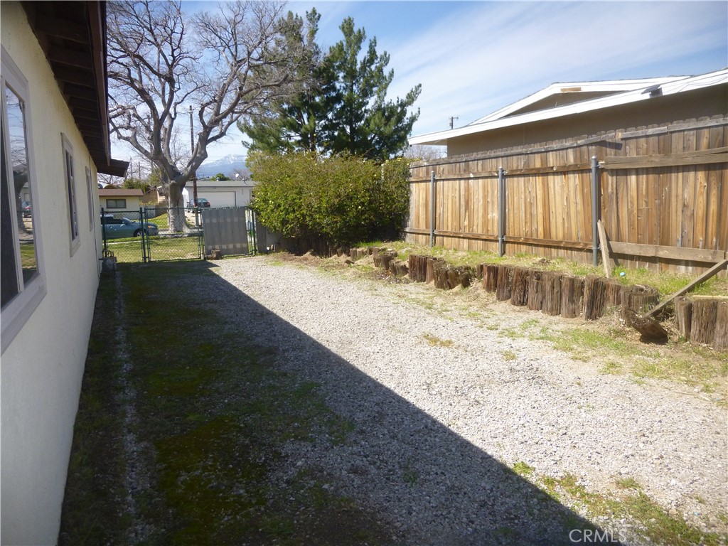 5257 Carlton Street Property Photo 7