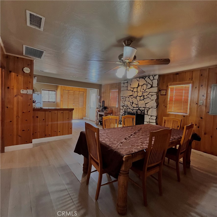 745 Sunset Lane Property Photo 4