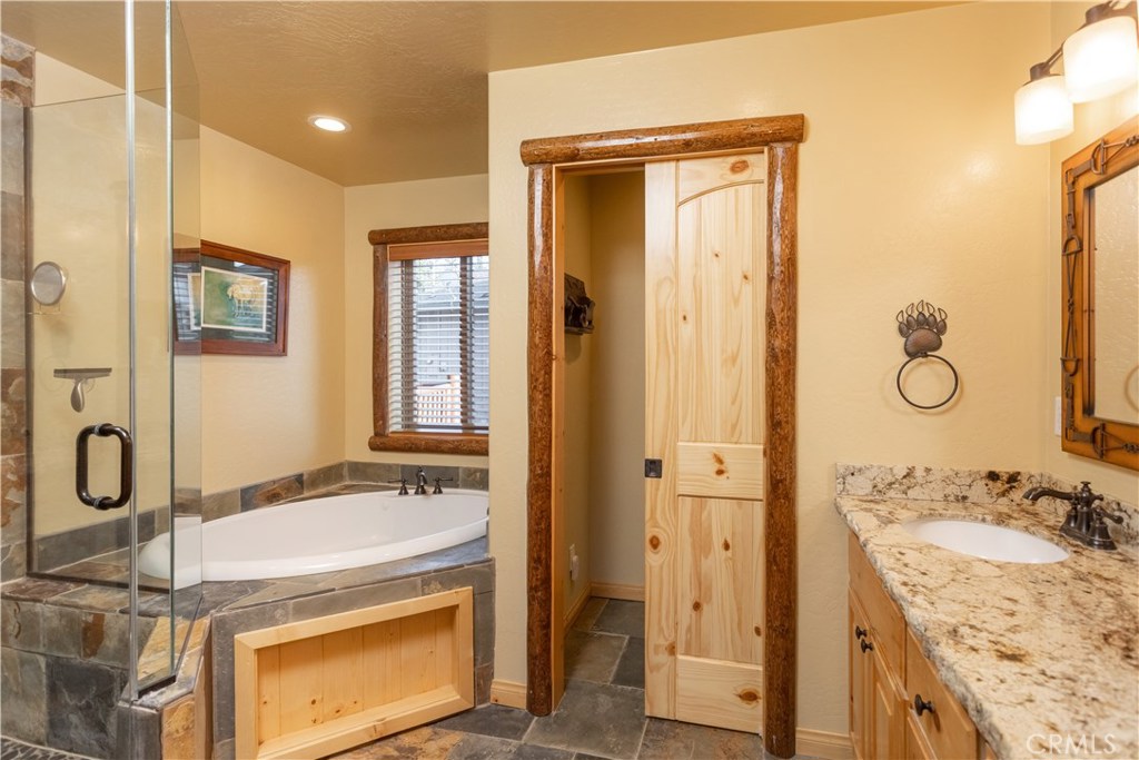 1389 Flintridge Avenue Property Photo 12