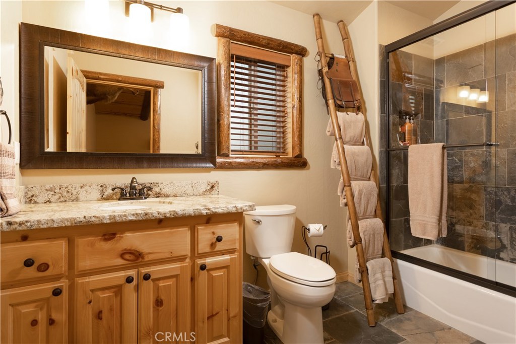 1389 Flintridge Avenue Property Photo 17