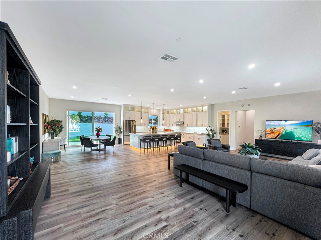 30233 Del Rey Road Property Photo 4