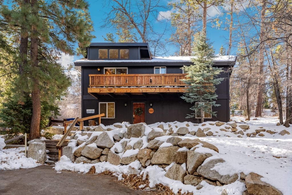 43121 Grizzly Road Property Photo 5