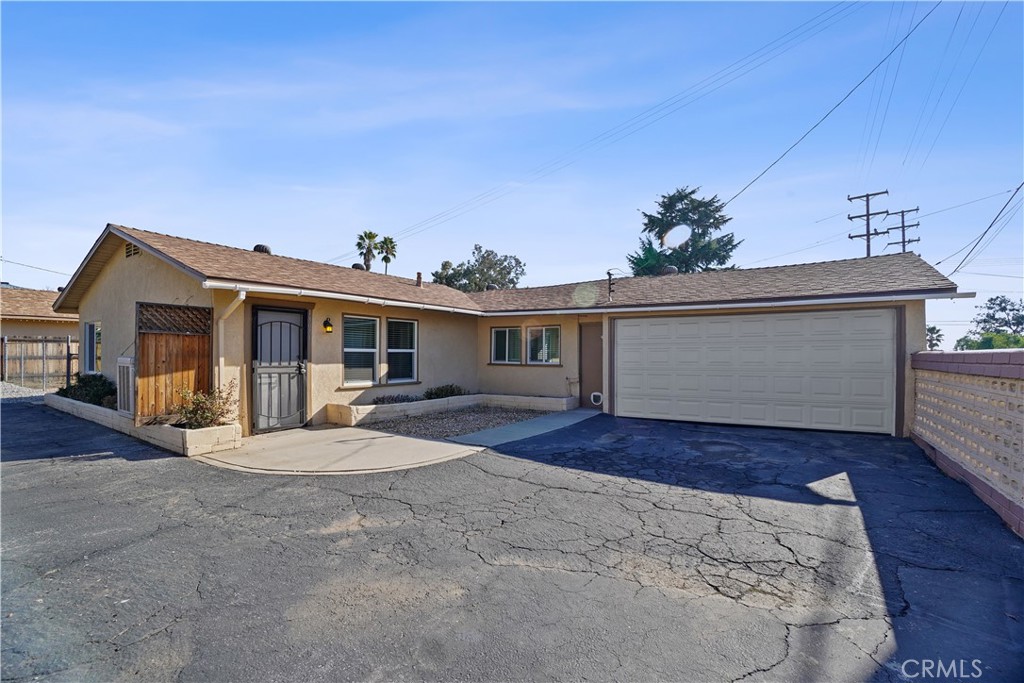 13071 4th Street Property Photo 1