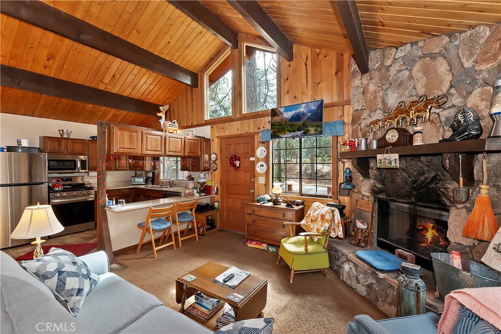 31738 Christmas Tree Lane Property Photo 4