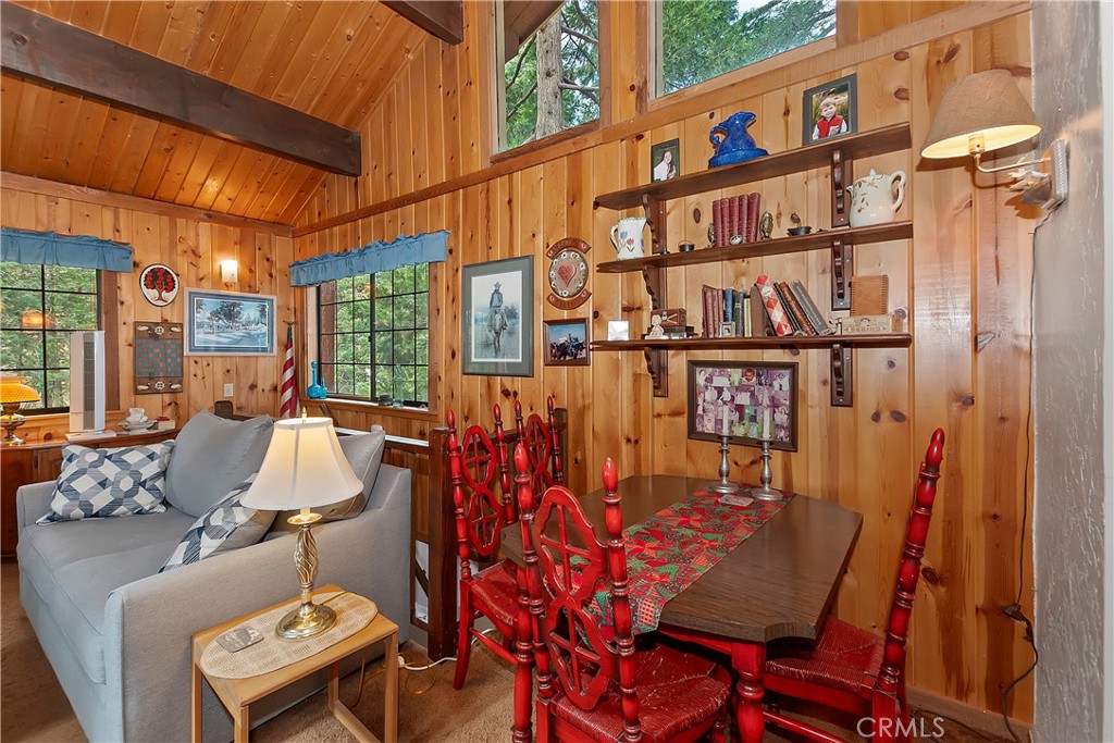 31738 Christmas Tree Lane Property Photo 5