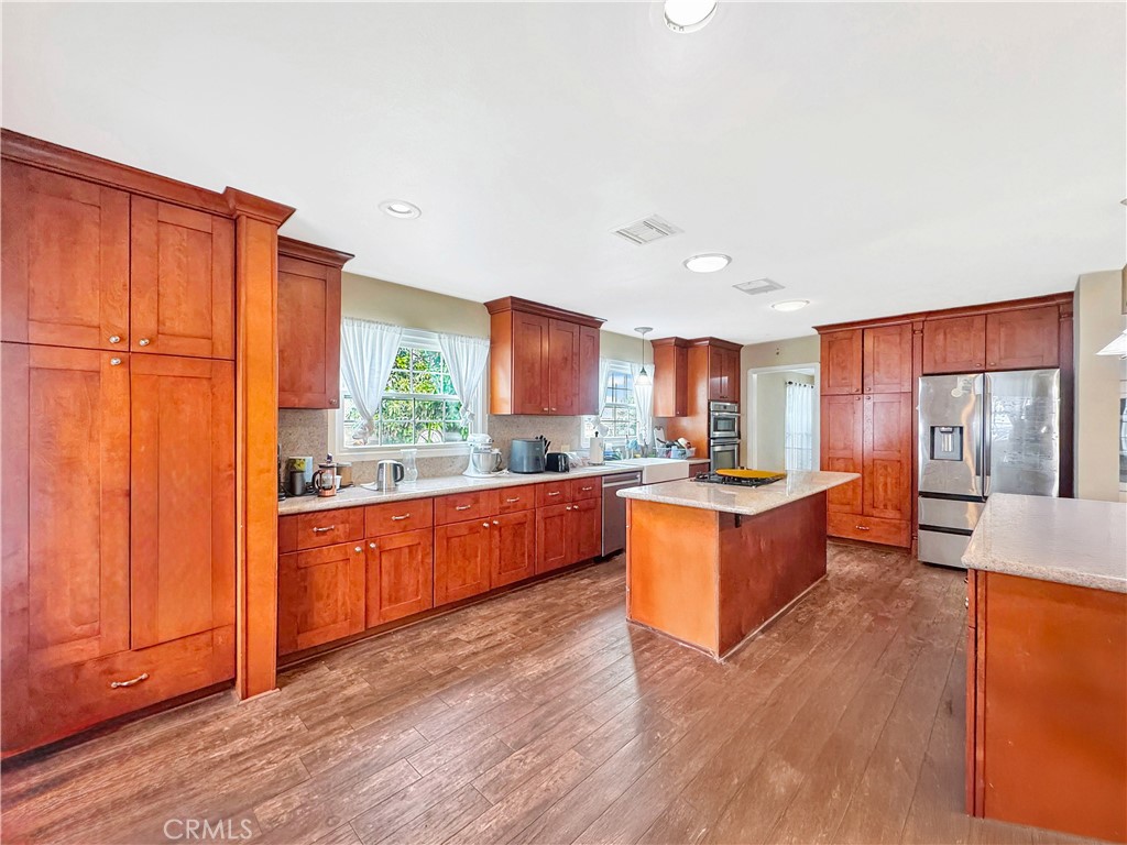 7736 Sugar Drive Property Photo 5