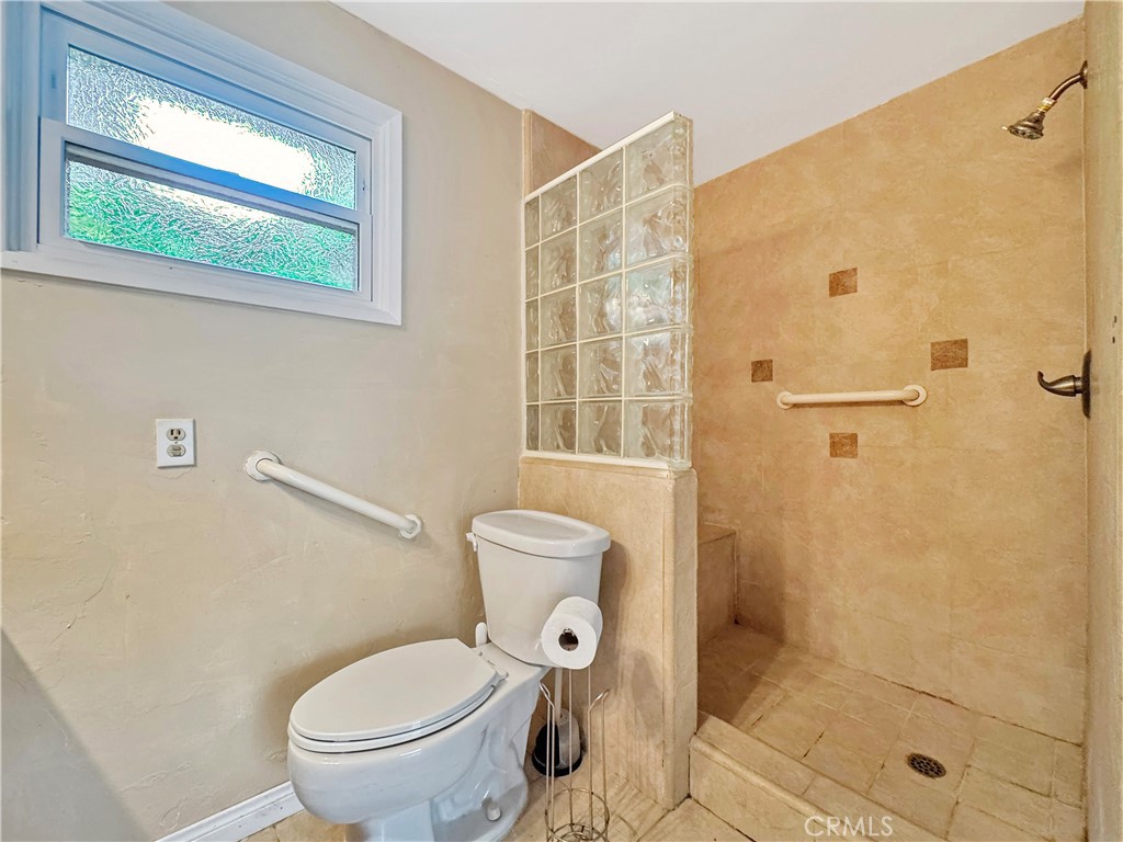 7736 Sugar Drive Property Photo 18