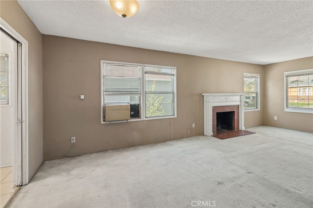 847 W 25th Street Property Photo 6
