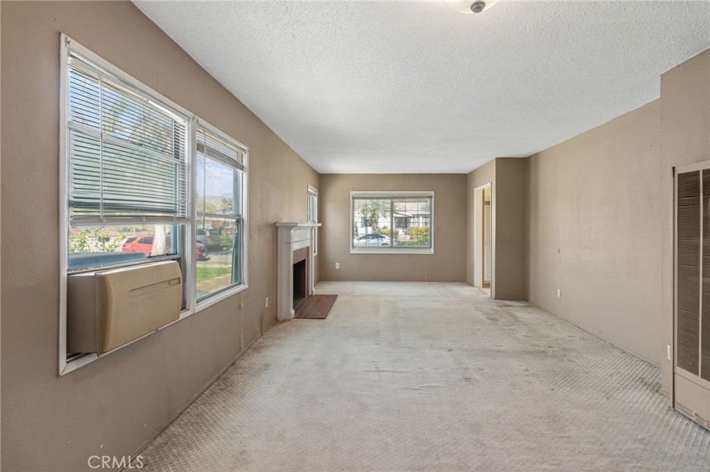 847 W 25th Street Property Photo 7