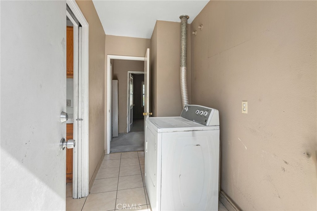 847 W 25th Street Property Photo 11