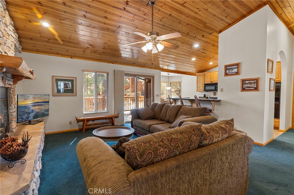 379 Fawntrail Place Property Photo 9