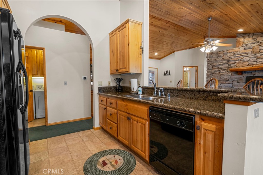 379 Fawntrail Place Property Photo 12