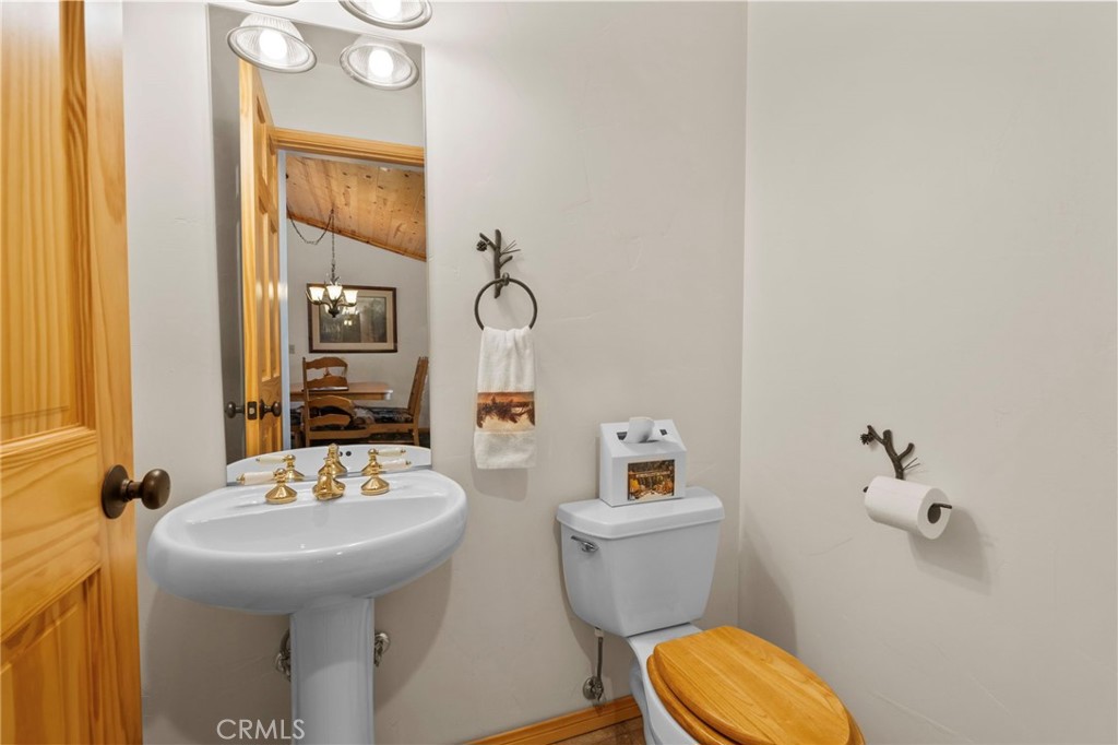 379 Fawntrail Place Property Photo 16