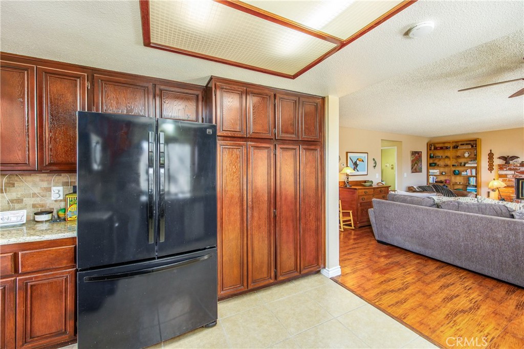 3780 Palm Crest Drive Property Photo 12