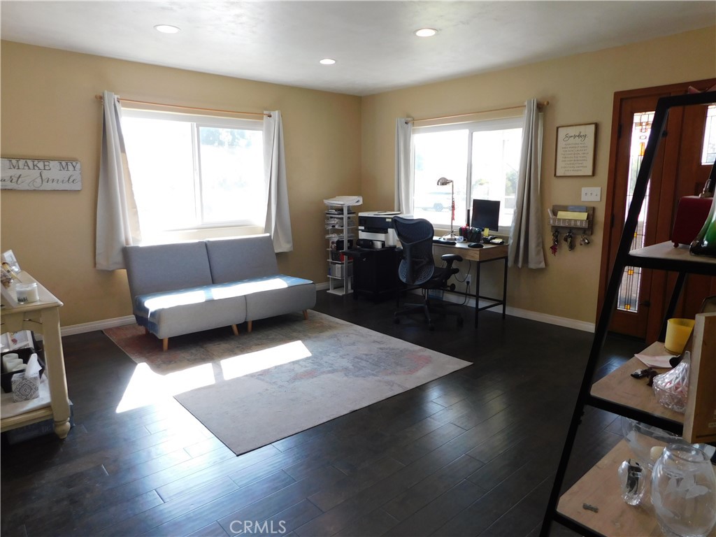 1740 Ohio Street Property Photo 12