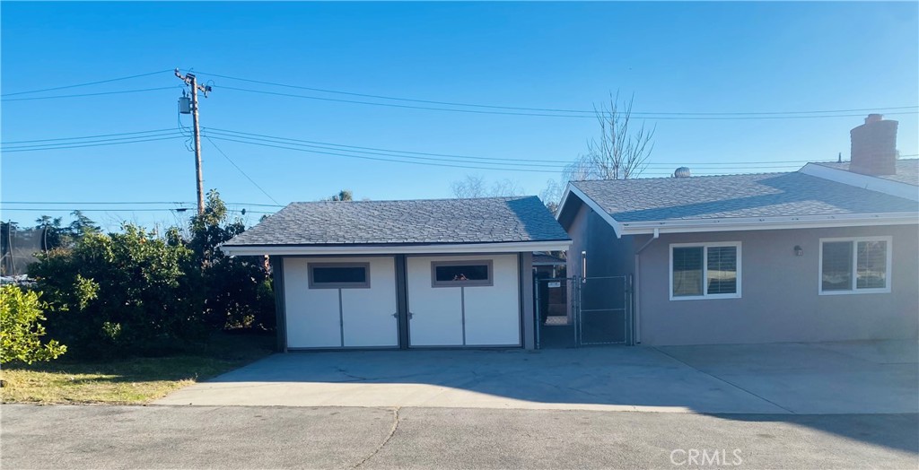 11745 Bryant Street Property Photo 2