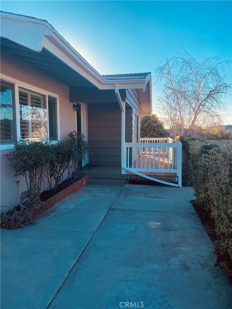 11745 Bryant Street Property Photo 3