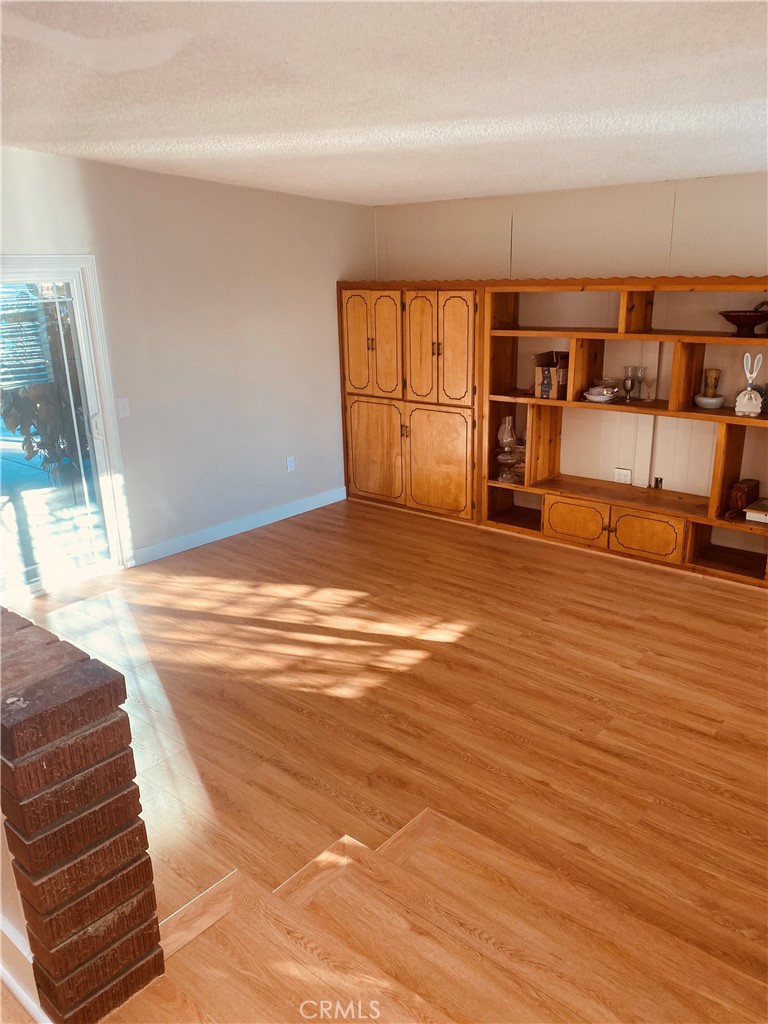 11745 Bryant Street Property Photo 16