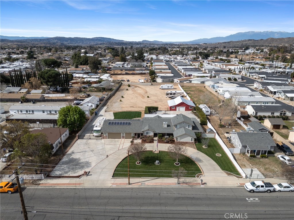 12444 3rd Street Property Photo 3