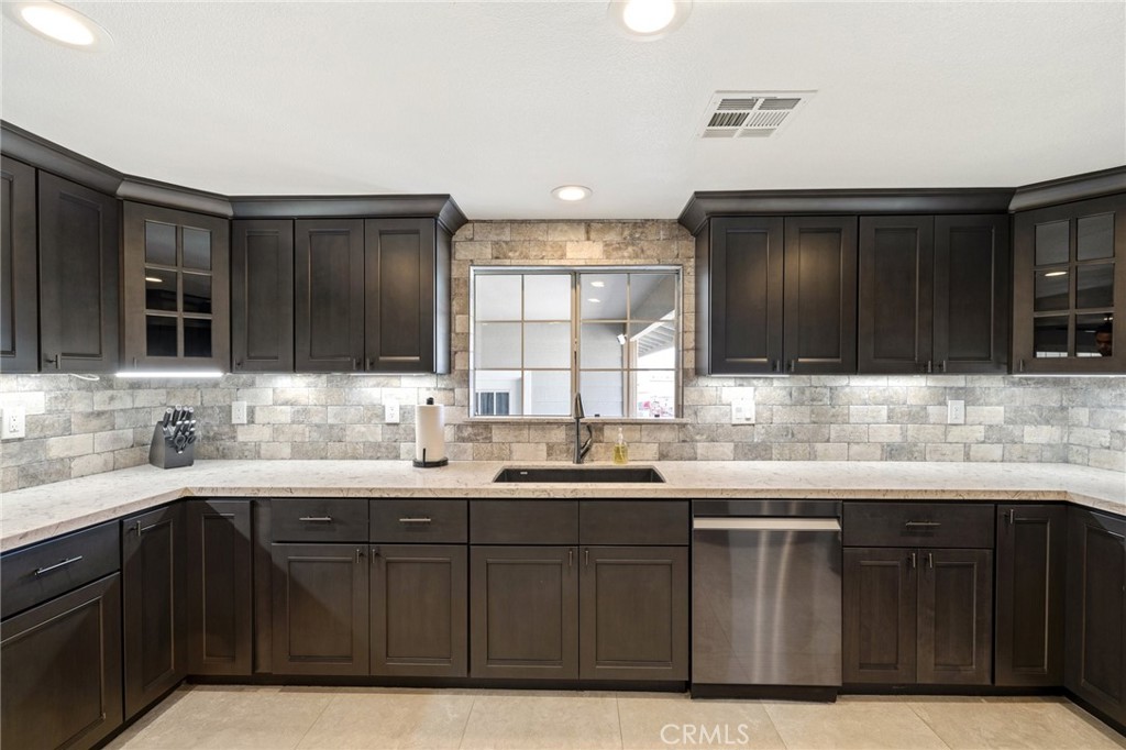 12444 3rd Street Property Photo 21