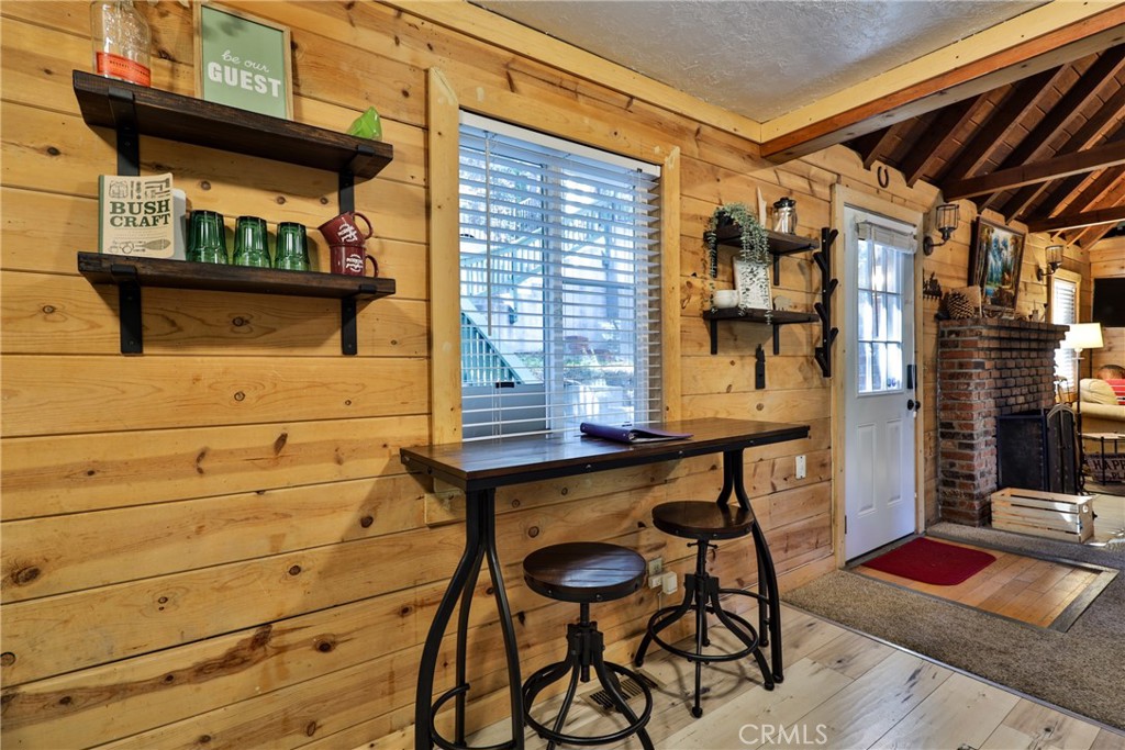 23802 Wildwood Lane Property Photo 16
