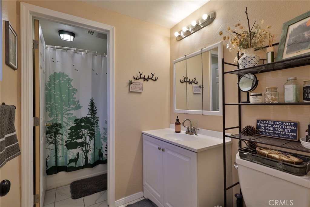 23802 Wildwood Lane Property Photo 23