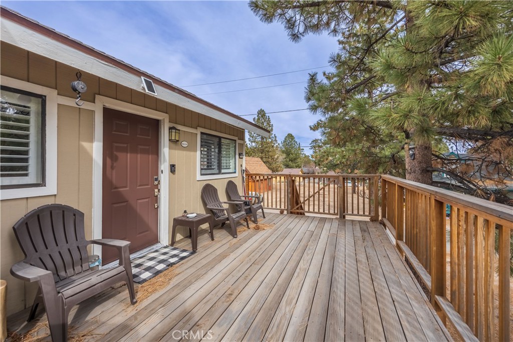 1090 Dumas Lane Property Photo 1