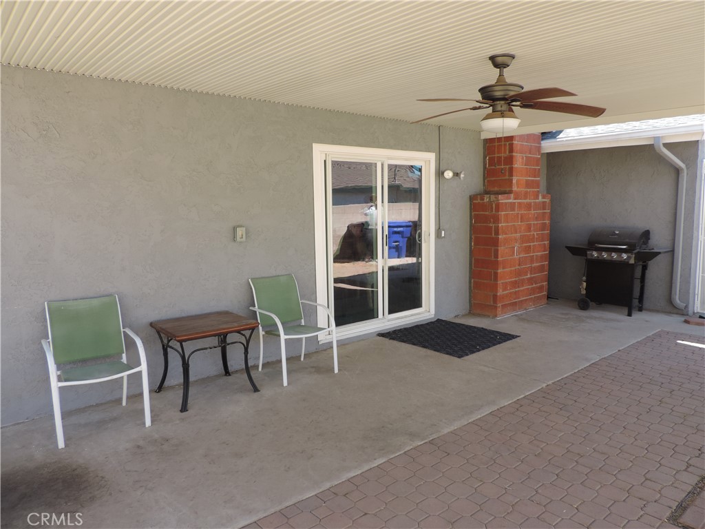 1741 Catalpa Avenue Property Photo 5