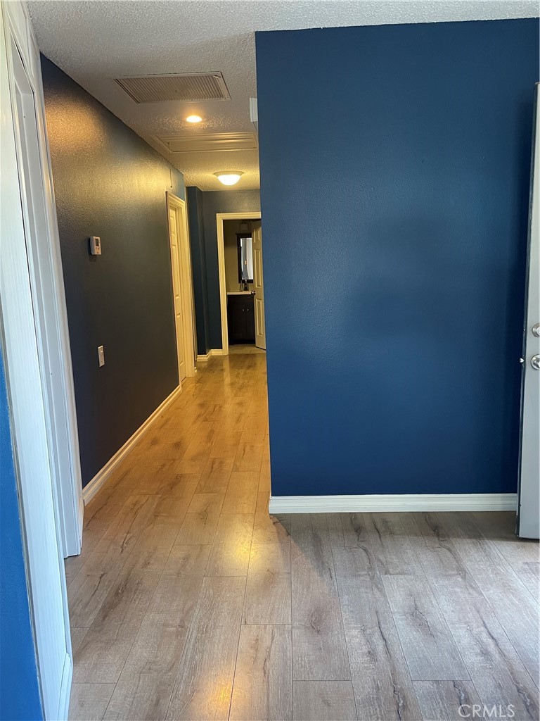 1741 Catalpa Avenue Property Photo 13