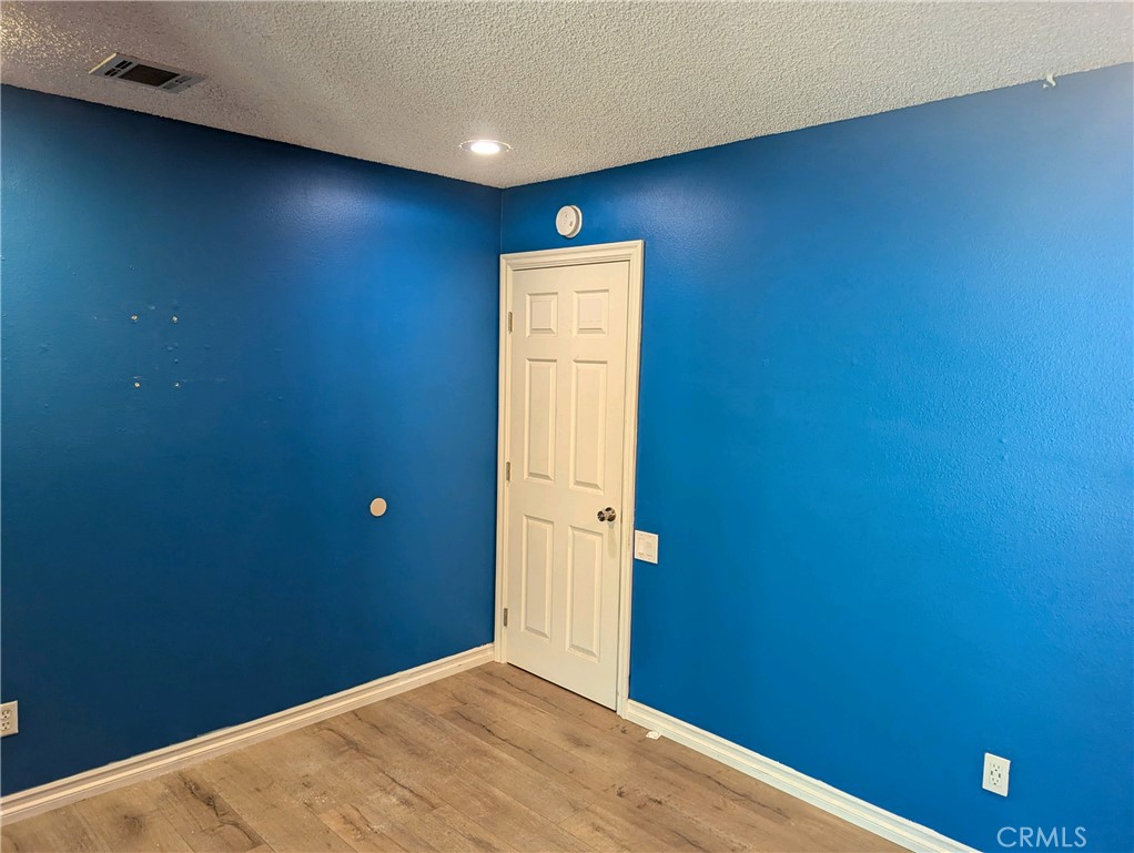 1741 Catalpa Avenue Property Photo 15