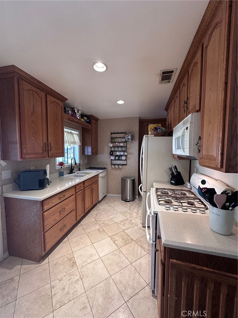 33518 Colorado Street Property Photo 11