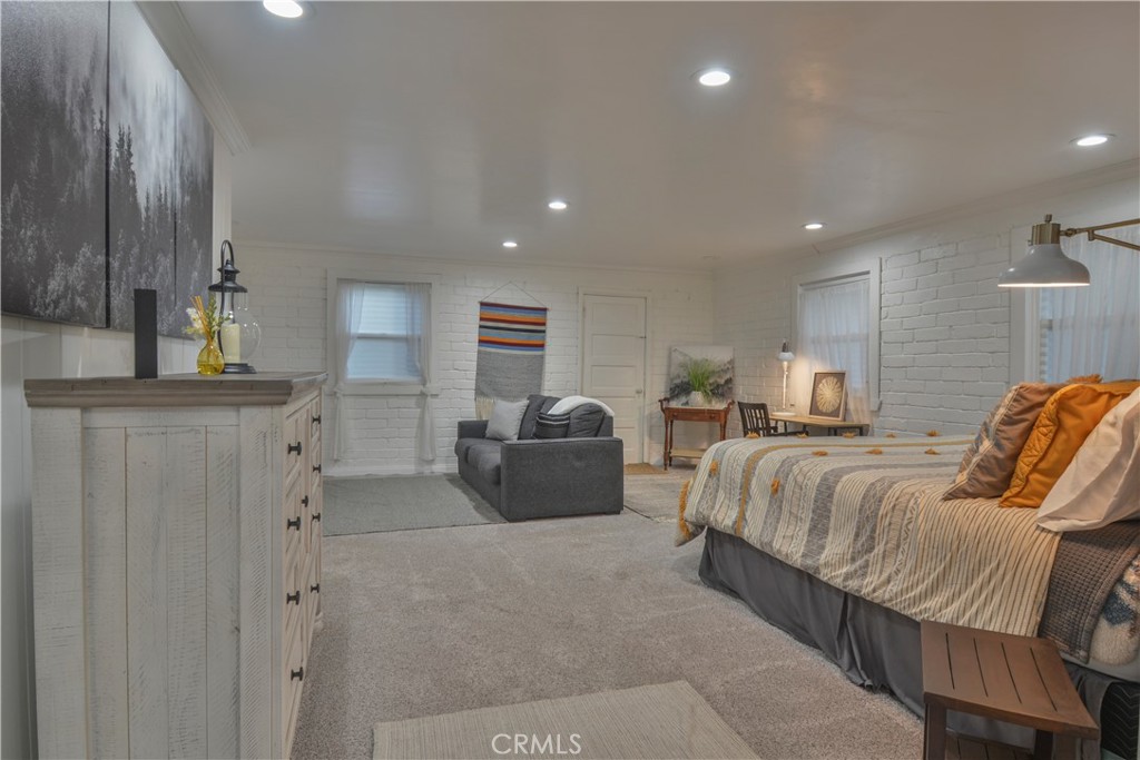 526 Dover Court Property Photo 14