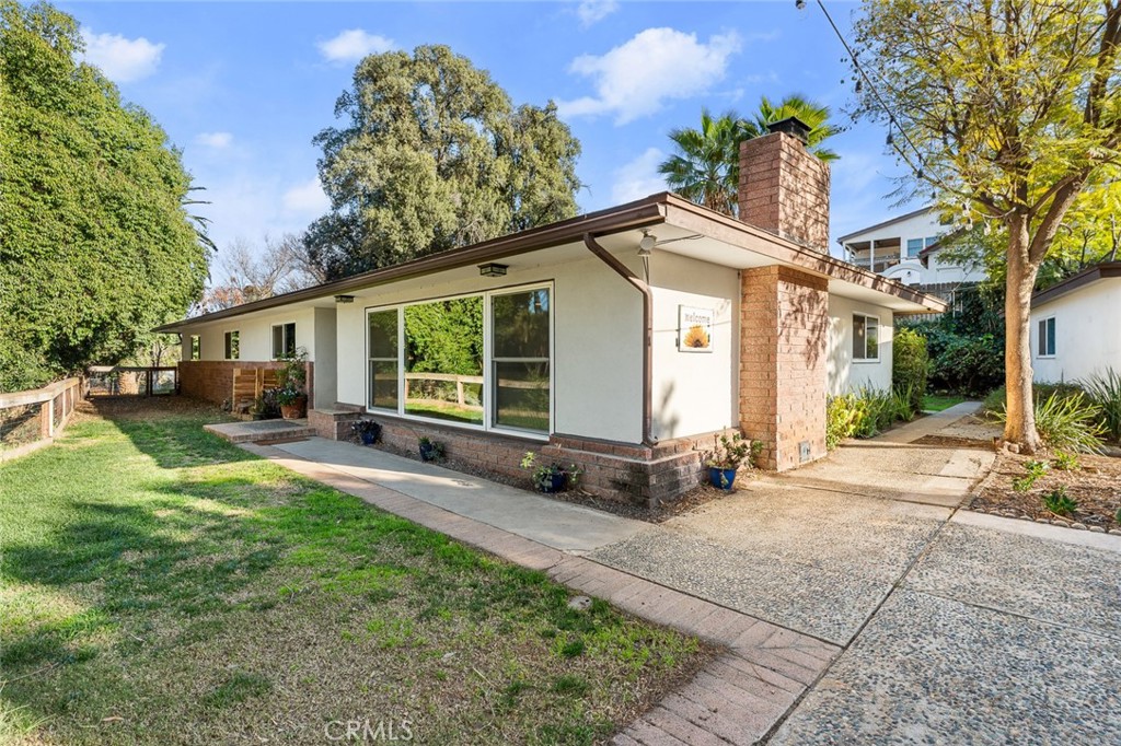 555 Terracina Boulevard Property Photo 2