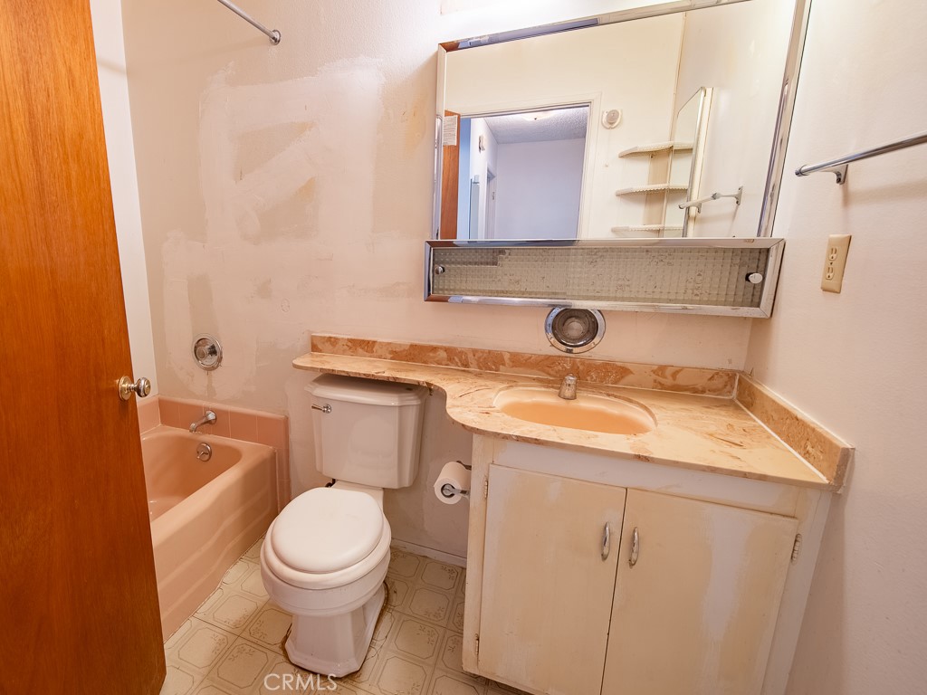 11675 Calvin Street Property Photo 18