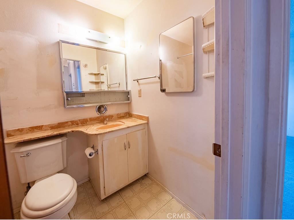 11675 Calvin Street Property Photo 19