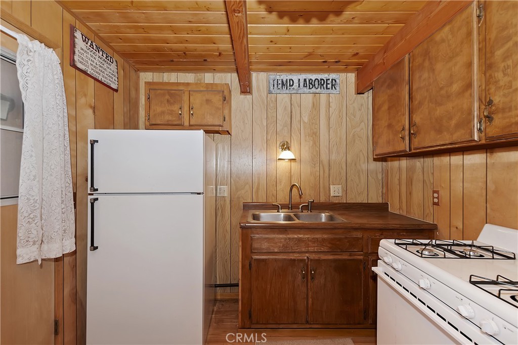787 Ford Lane Property Photo 43