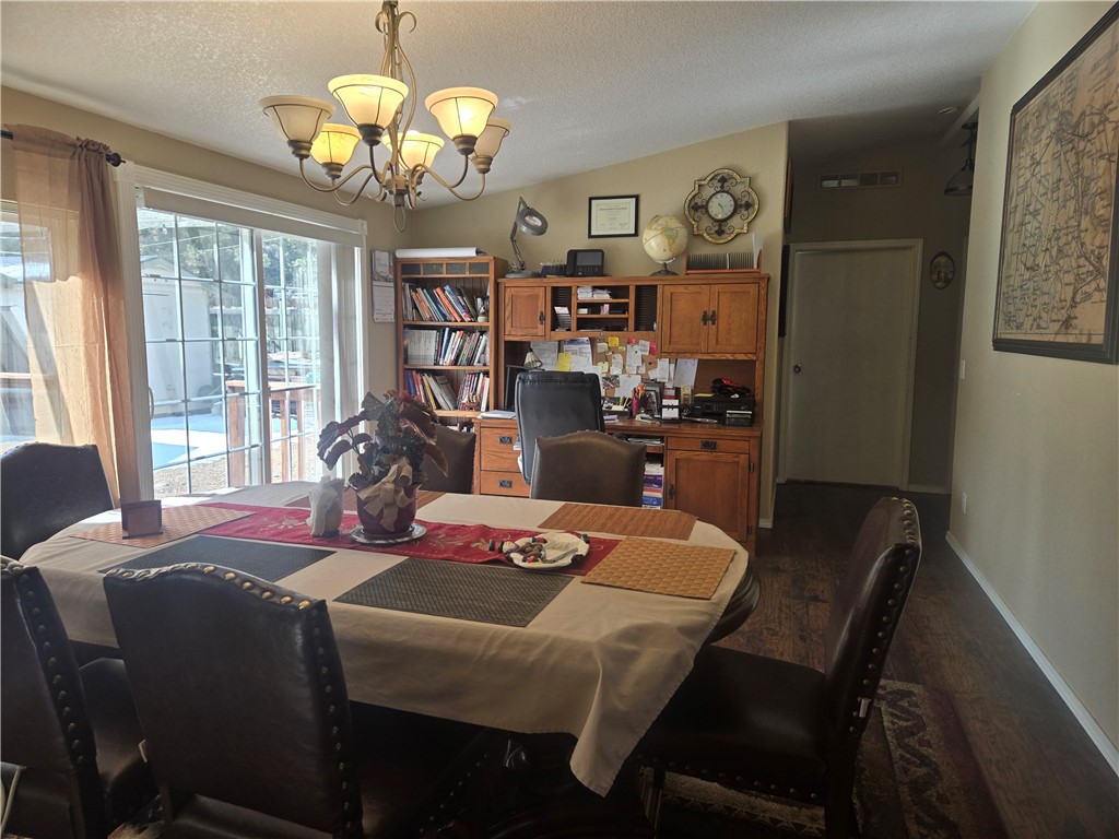 2056 Cedar Pine Lane Property Photo 11