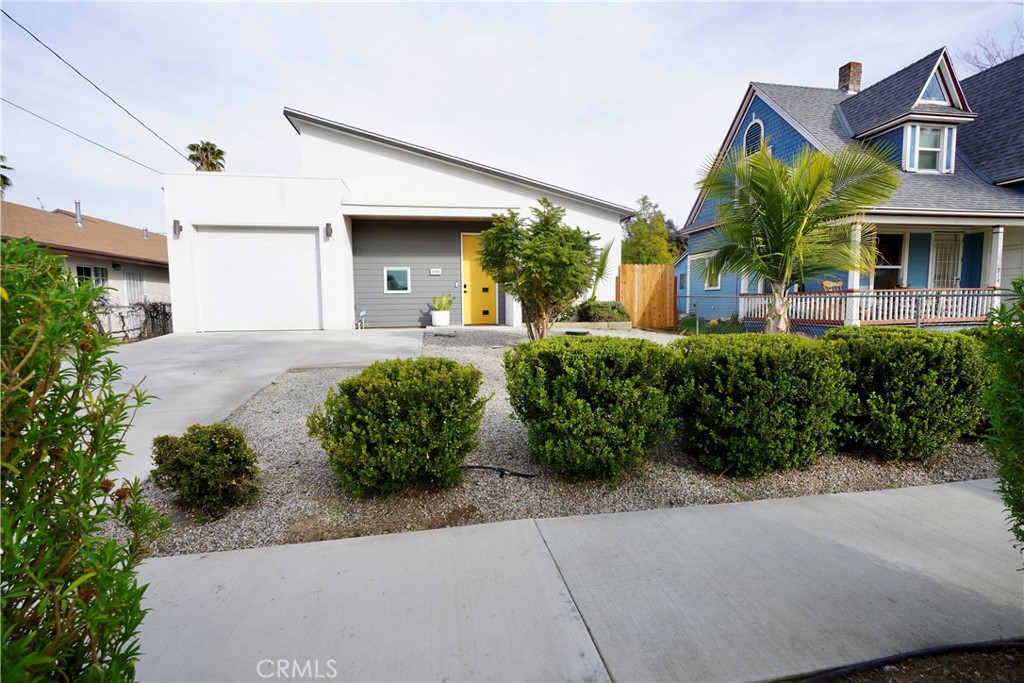918 Lawton Street Property Photo 3