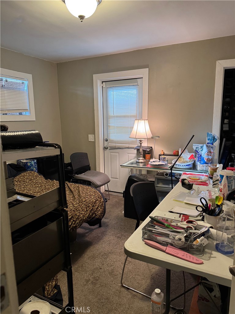 9287 Persimmon Avenue Property Photo 22