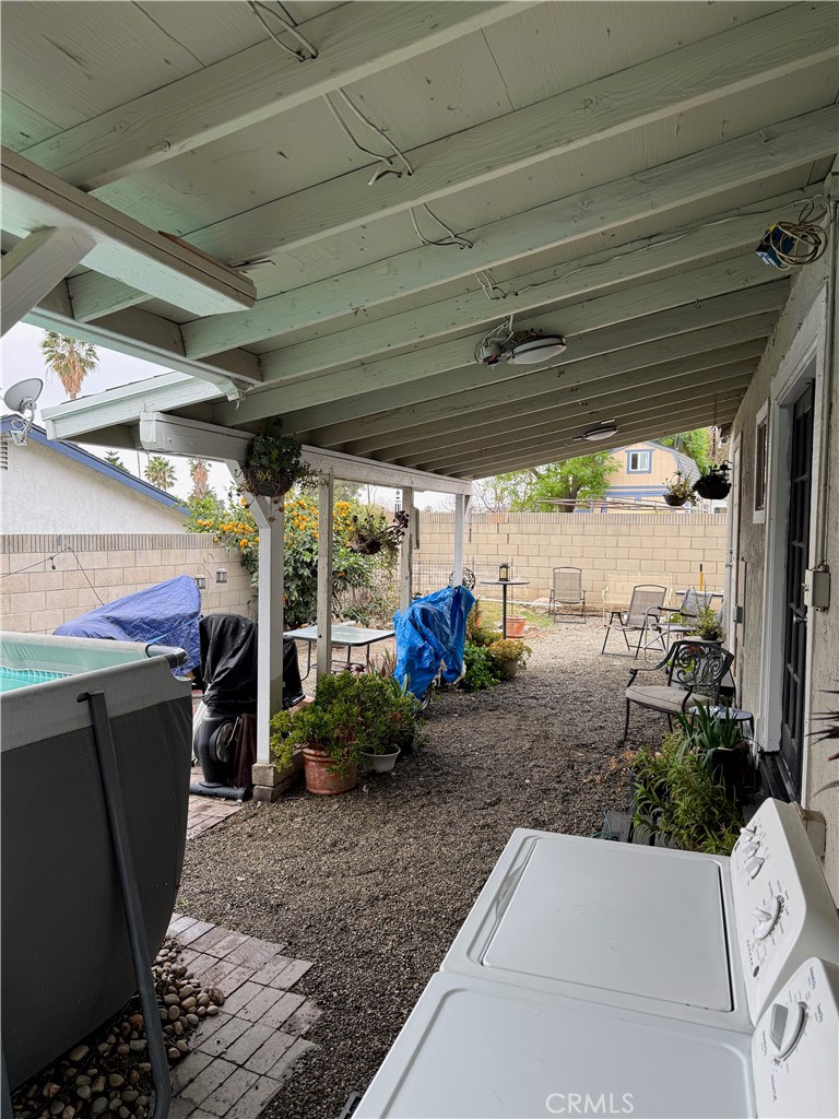 9287 Persimmon Avenue Property Photo 25