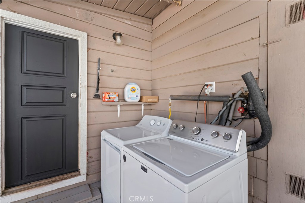 22670 Waters Drive Property Photo 15