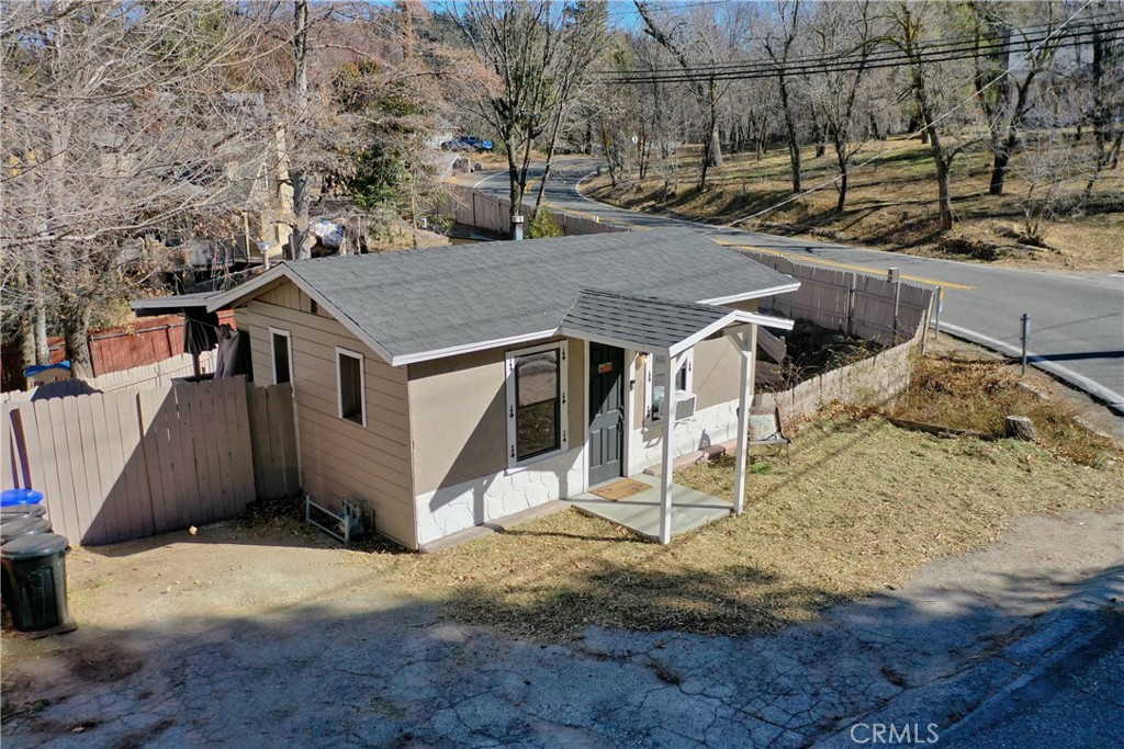 22670 Waters Drive Property Photo 20